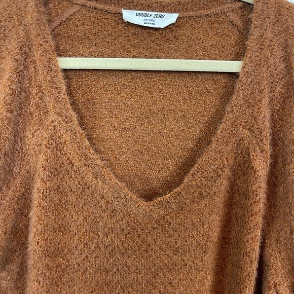 Double zero rust colored v neck Long Sleeve Sweater S - Picture 3 of 4